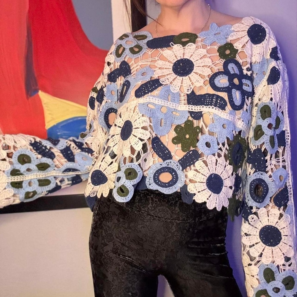 Retro Flare Sleeve Sheer Crochet Top Patchwork 3D Daisies Blue White Medium - Picture 2 of 8